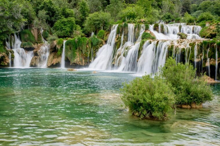 private-tour-krka-waterfalls-and-wine-tasting