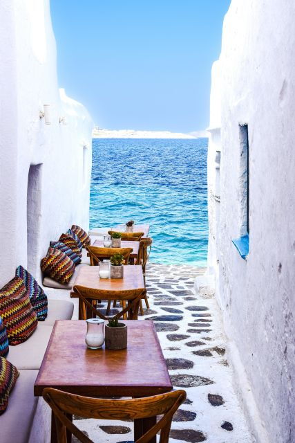 private-transferfrom-your-villa-to-nammos-with-sedan