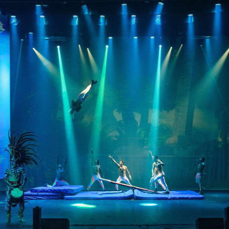 puerto-vallarta-mayahuel-live-show