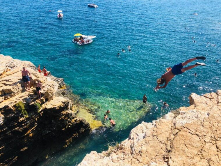 pula-sea-adventure-boat-kayak-snorkeling-cliff-jumps