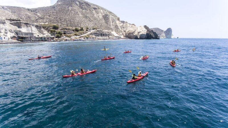 santorini-sea-kayaking-with-light-lunch-2