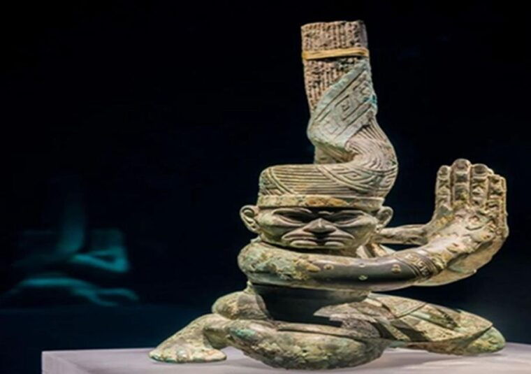 sanxingdui-museum-small-group-tour-with-optional-panda-base