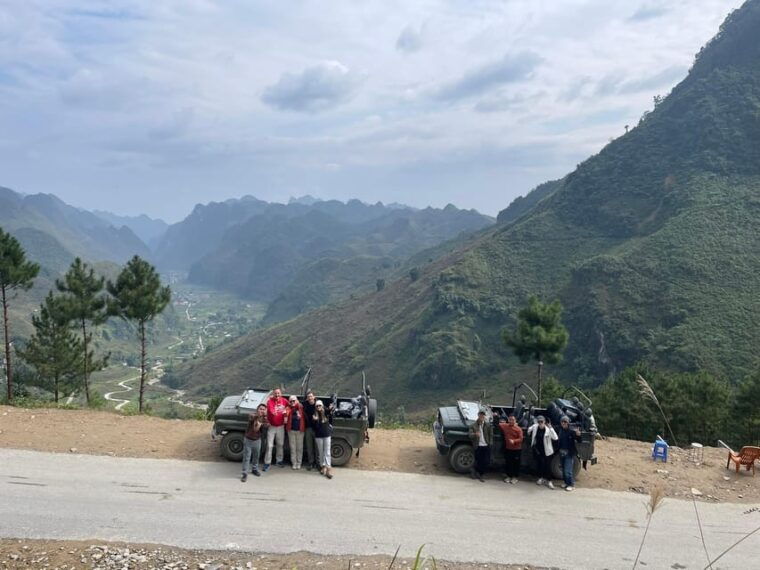sapa-open-air-jeep-full-days-tour-get-off-the-beate-path