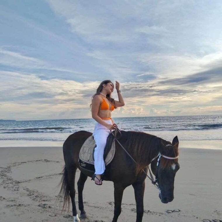 seminyak-beach-horse-riding-experience