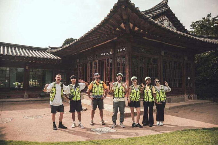 seoul-afternoon-ebike-tour-and-happy-hour-food-and-drinks