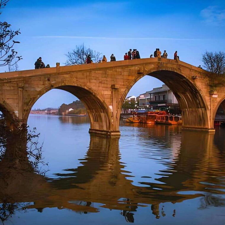 shanghai-city-tour-zhujiajiao-water-town-bund-night-view