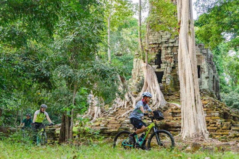 siem-reap-angkor-sunset-bike-boat-tour-w-drinks-snacks