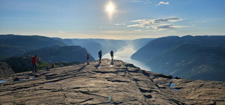 stavanger-evening-run-to-pulpit-rock-lets-run