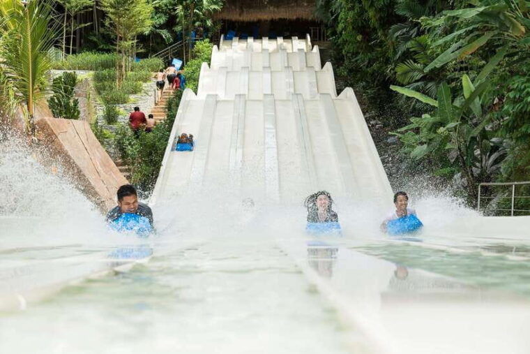 sunway-lagoon-theme-park-with-round-trip-transfer