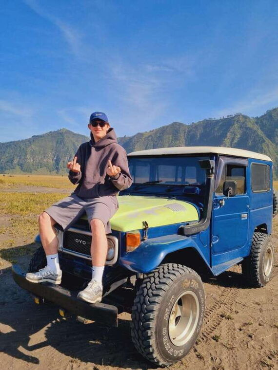 surabaya-mount-bromo-sunrise-efficient-1-day-tour
