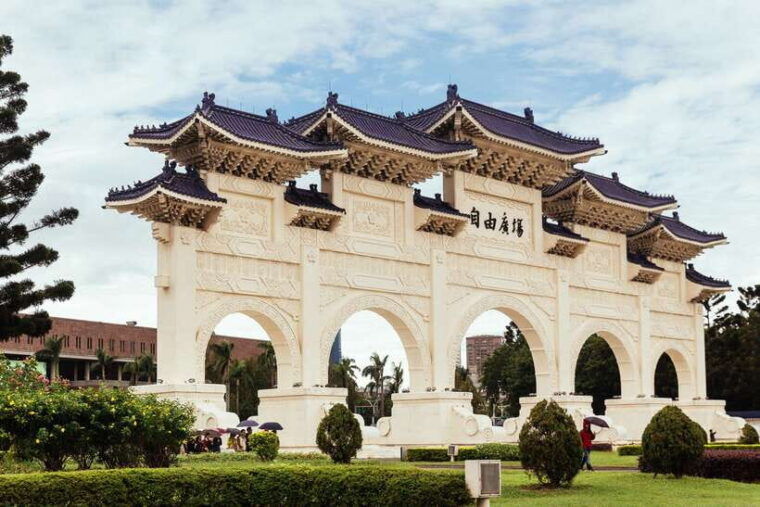taipei-private-tour-with-locals-highlights-hidden-gems
