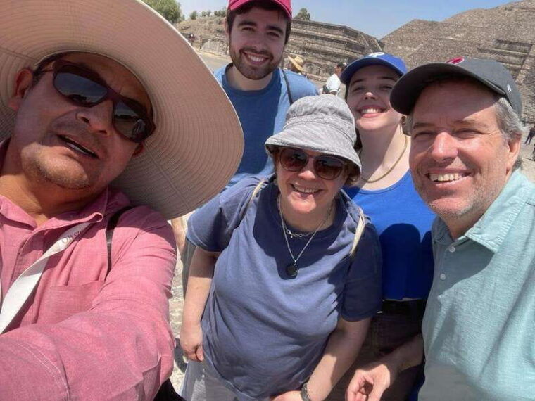 teotihuacan-pyramids-guided-walking-tour-2-hours