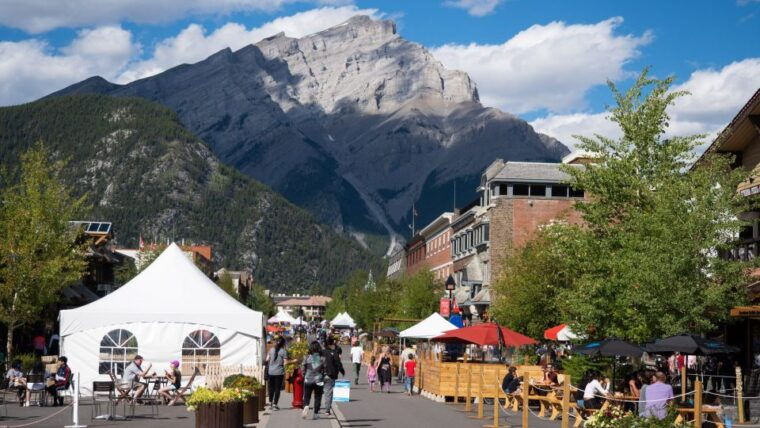 the-sights-of-banff-a-smartphone-audio-walking-tour