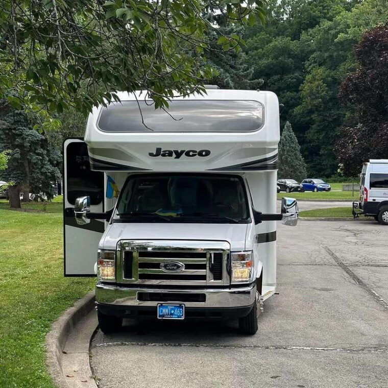 toronto-to-niagara-falls-rv-motorhome-tour-2