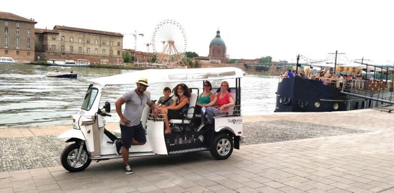 toulouse-electric-tuk-tuk-tour-with-photo-stops-and-audio