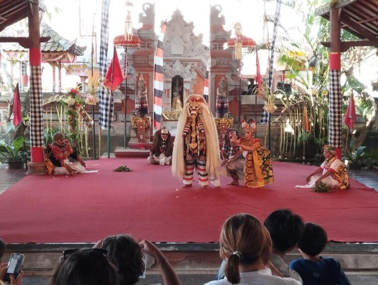 ubud-barong-dance-and-keris-cultural-dance-show-tickets
