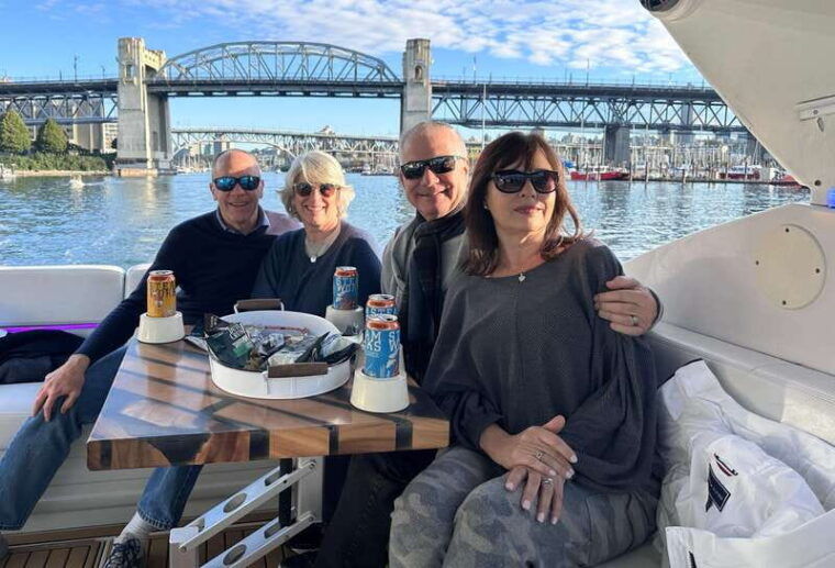 vancouver-2-hour-luxury-yacht-cruise-for-adults-only