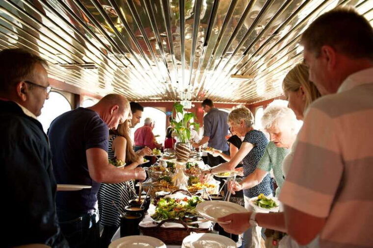 vancouver-evening-cruise-with-dinner-buffet