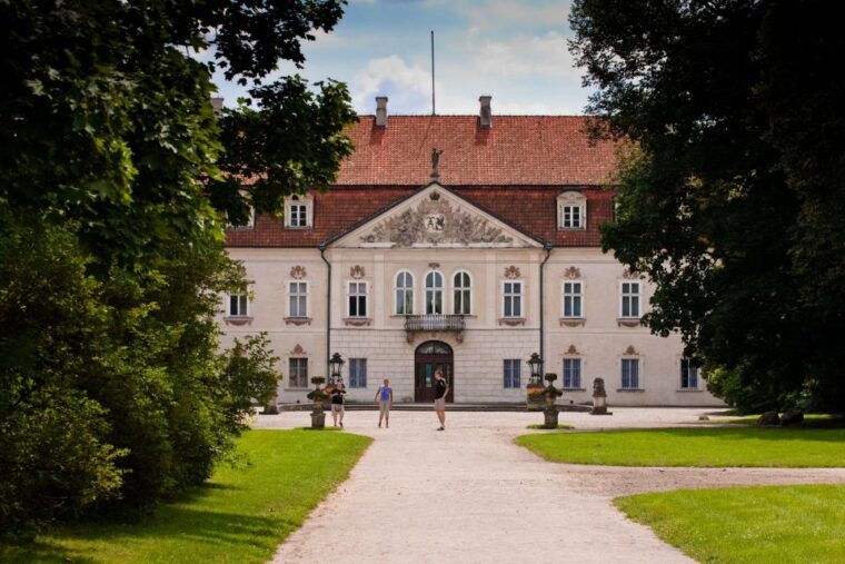warsaw-full-day-outskirts-private-tour
