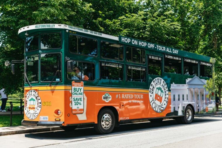 washington-dc-old-town-hop-on-hop-off-trolley-city-tour