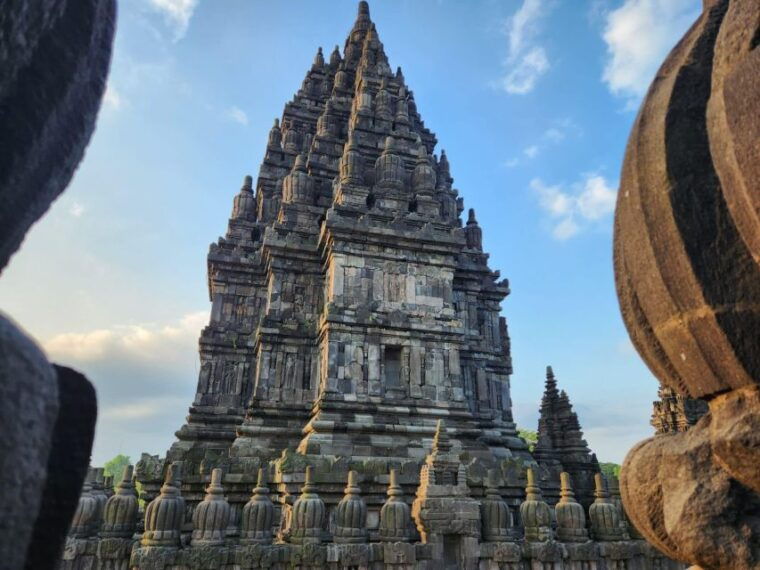 yogyakarta-2-day-highlights-temple-vulcano-guided-tour