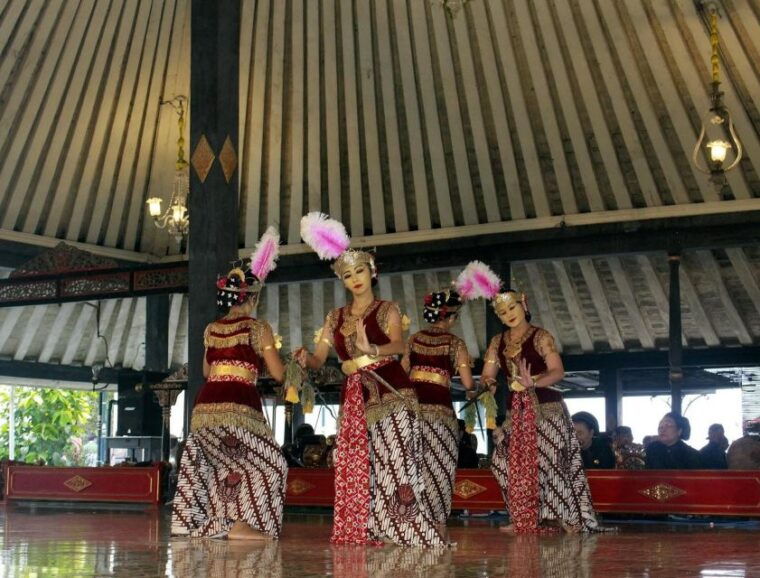 yogyakarta-private-tour-tailored-to-your-needs