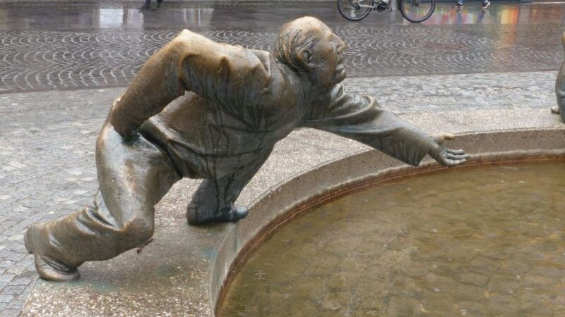 aachen-old-town-guided-fountain-rally