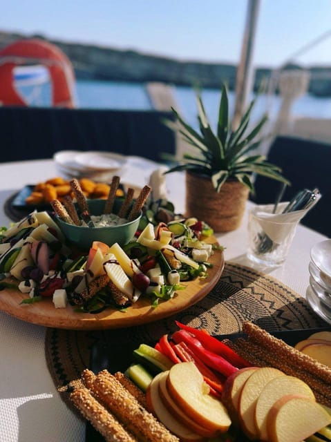 agios-nikolaos-mirabello-afternoon-cruise-dinner-drinks