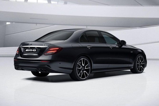 Airport Transfer: Adelaide to Airport ADL by Business Car - Key Points