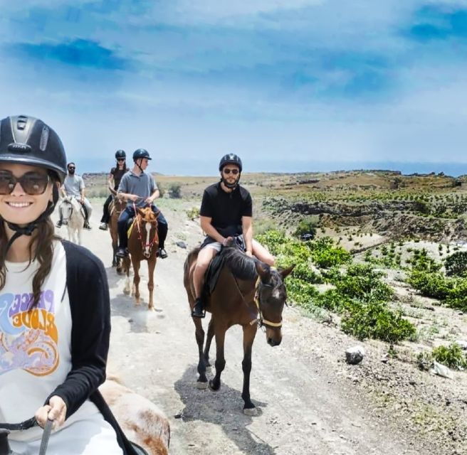 akrotiri-guided-horseback-riding-day-trip-to-a-beach