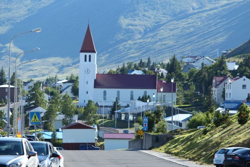 akureyri-siglufjordur-four-tunnel-private-day-tour