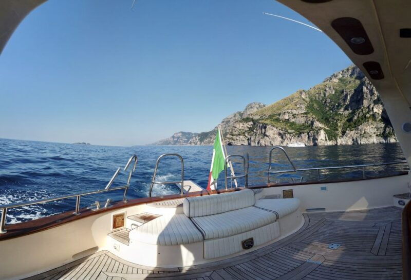 amalfi-coast-full-day-boat-tour-along-the-coast