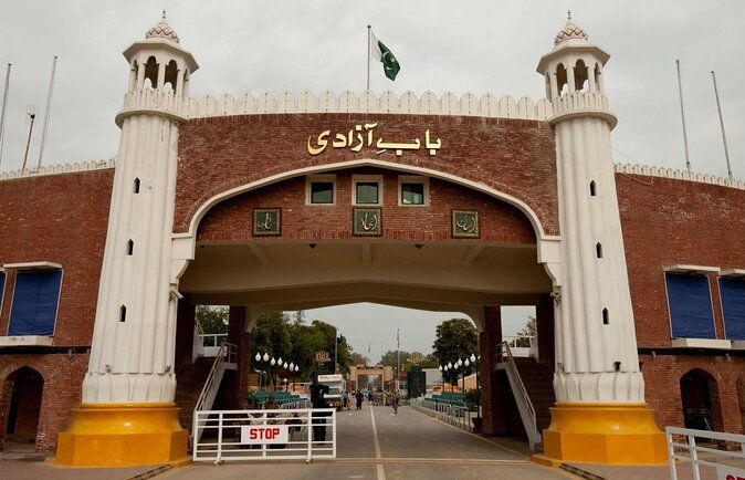 Amritsar Full Day Tour with Wagah Border (Travelers Choice ) - Key Points