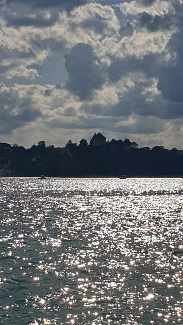 annecy-private-guided-tour-with-a-native-resident