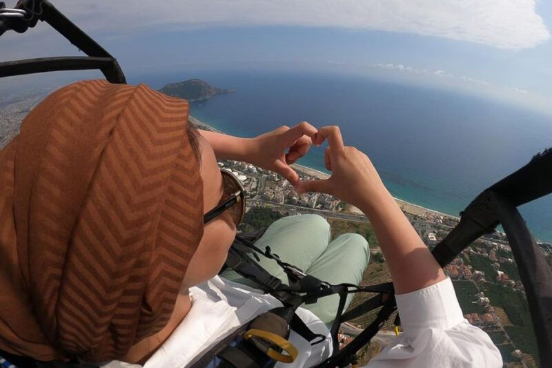 antalya-tandem-paragliding-experience-with-transfer