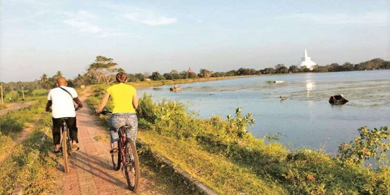 anuradhapura-private-half-day-cycling-tour-w-guide