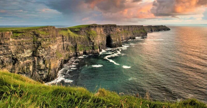 aran-islandcliffs-of-moher-cliff-cruise-from-galway-city