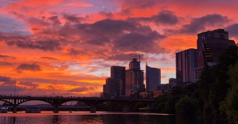 austin-sunset-bat-watching-kayak-tour