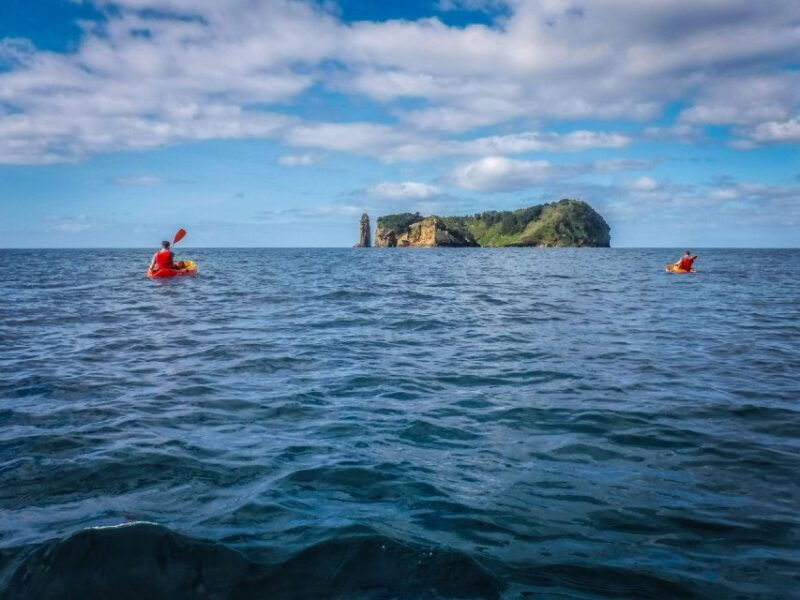 azores-vila-franca-do-campo-islet-kayaking-experience