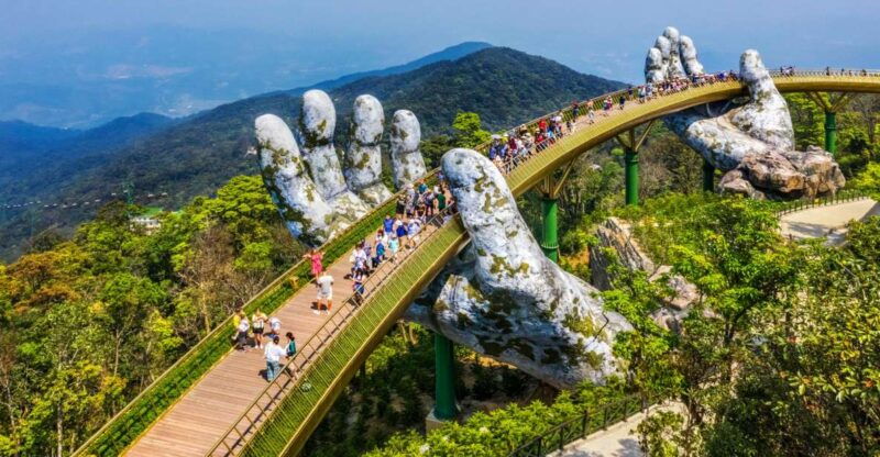 ba-na-hills-and-golden-bridge-private-tour