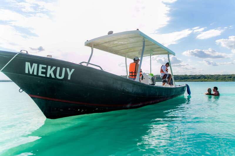 bacalar-3-hour-boat-trip-with-swimming-drinks