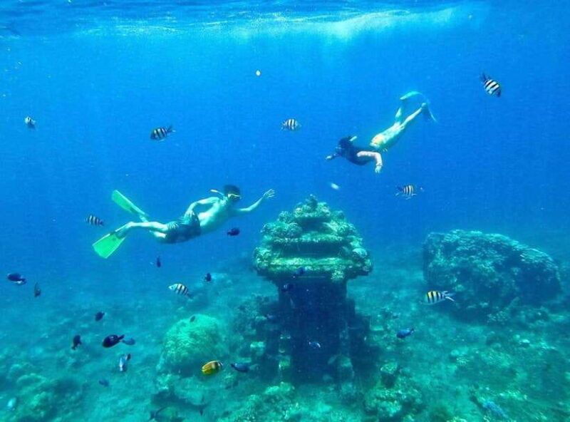 bali-amed-underwater-temple-snorkeling-experience
