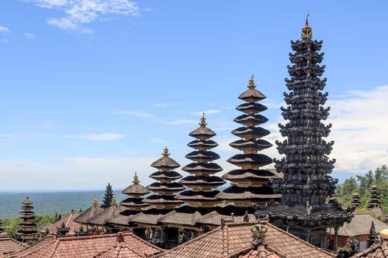 bali-gate-of-heaven-besakih-temple-tirta-gangga-tour