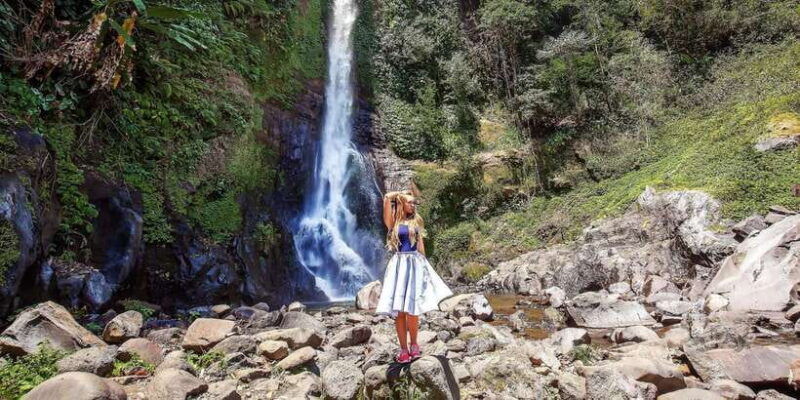 bali-gitgit-and-alingaling-waterfalls-small-group-tour