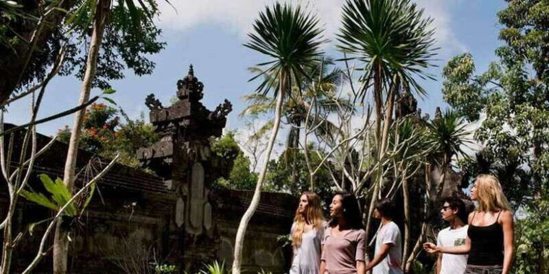 bali-jungle-trek-and-river-rafting-with-lunch