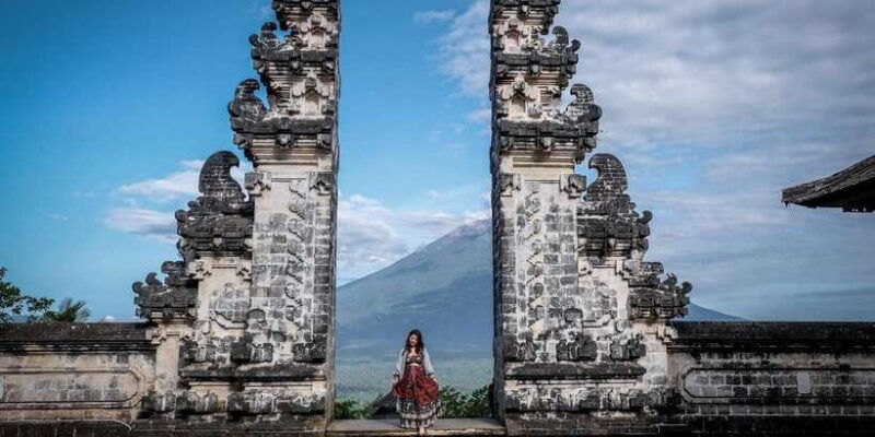 bali-lempuyang-temple-tour-with-photographer-bali