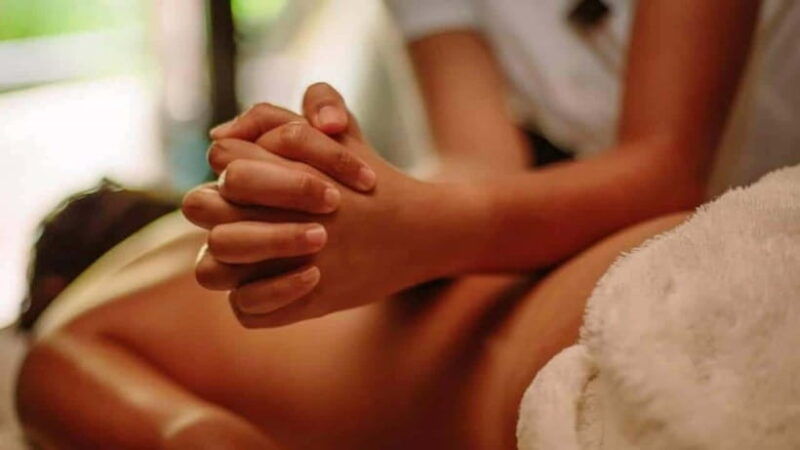 bali-lomi-lomi-massage-at-your-hotel-in-bali