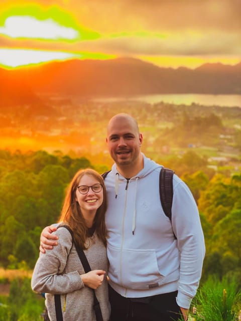 bali-mt-batur-hike-with-sunrise-breakfast-with-hotspring