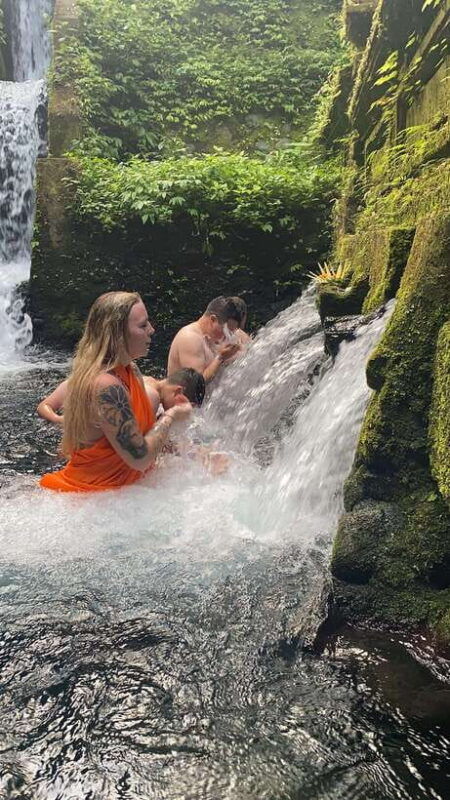 bali-traditional-shamanic-healing-and-water-purification
