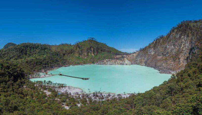 bandungs-natural-wonders-kawah-putih-and-beyond